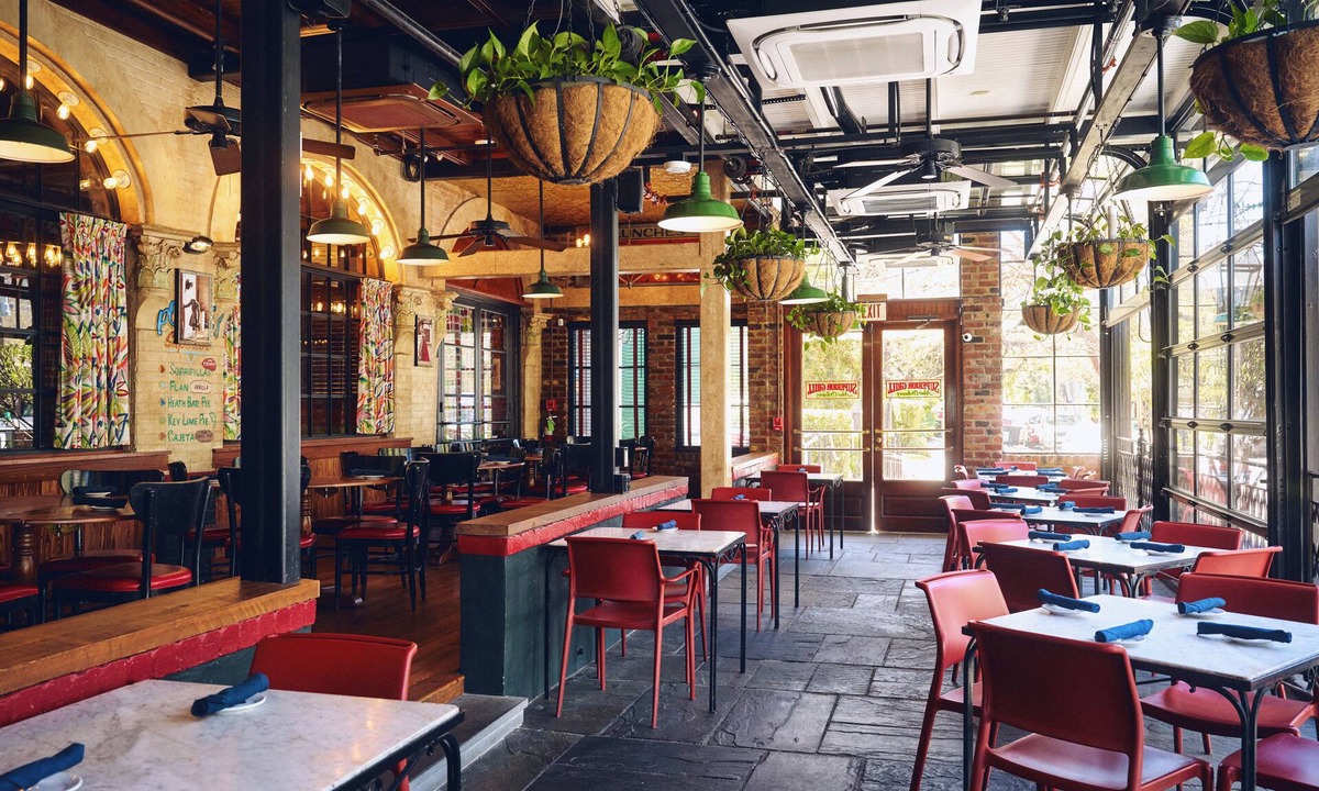 Touro Hotel | St. Charles Inn