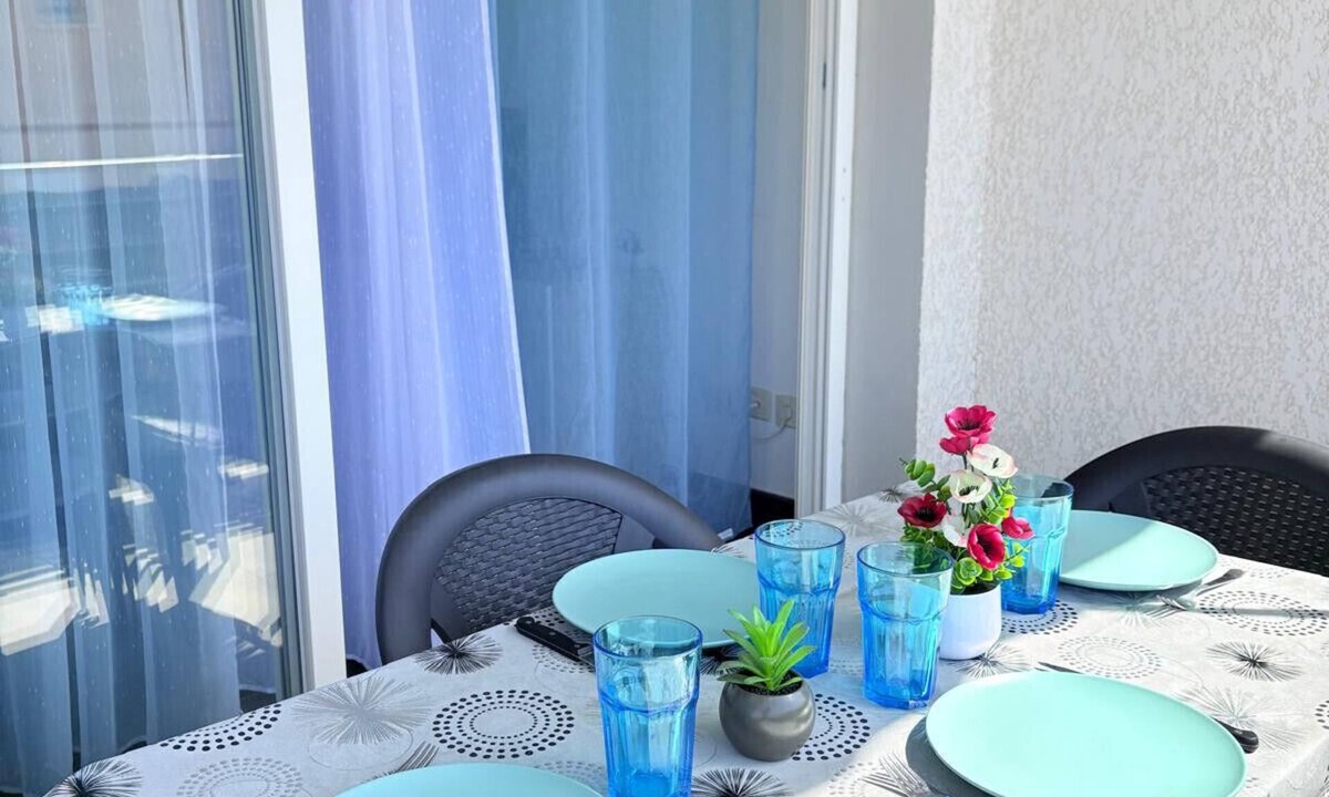 Saint-Cyprien Plage Apartment | St Cyprien, 5 minutes from the fine sandy beaches