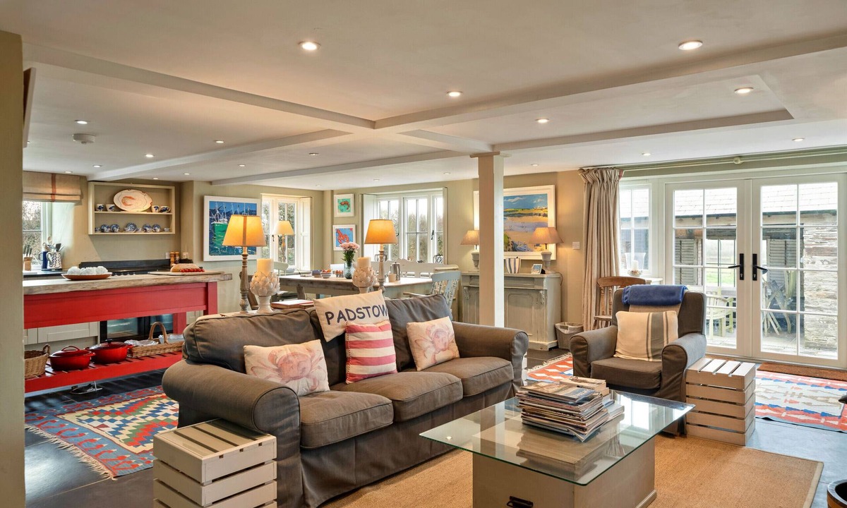 Treator Villa | St Eval School House