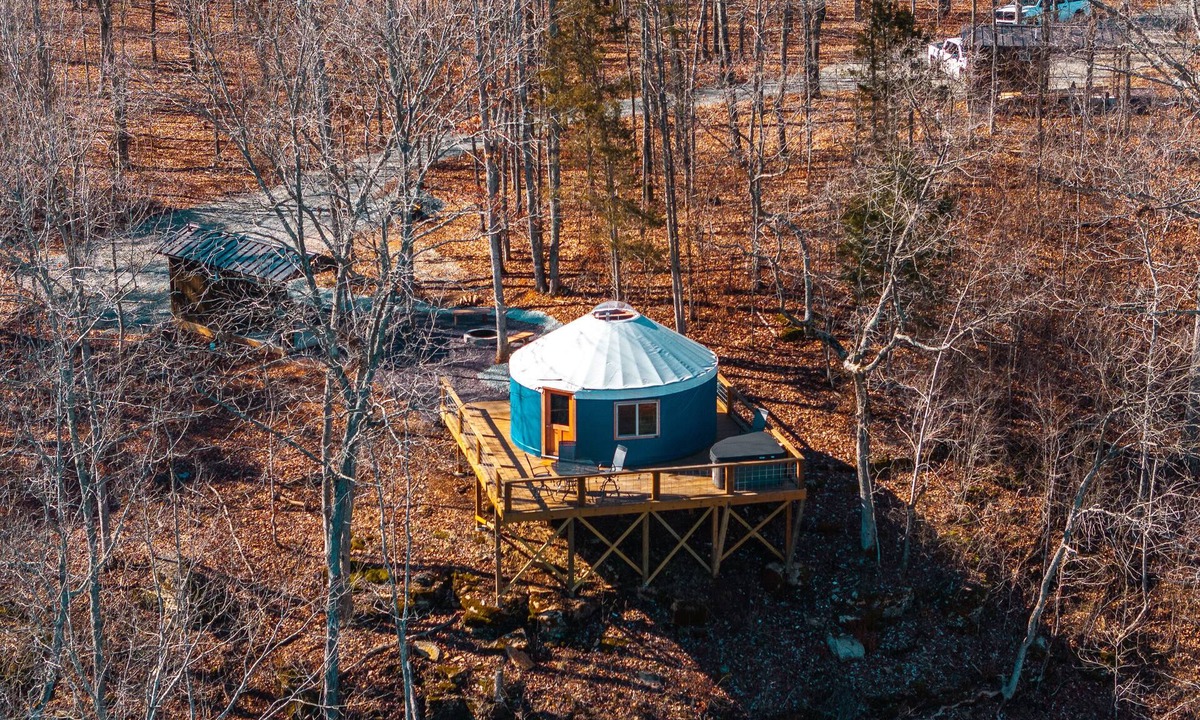 Fredericktown Cabin | St Francis River: The Blue Yurt and Hot Tub