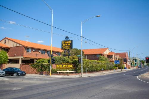 Thornbury Hotel | St Georges Motor Inn