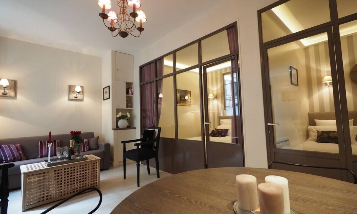 6th Arrondissement Apartment | St Germain Elegant - 2 bedrooms apartment