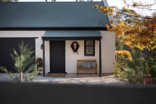 Clare Bed & Breakfast | St Helen's Cottages