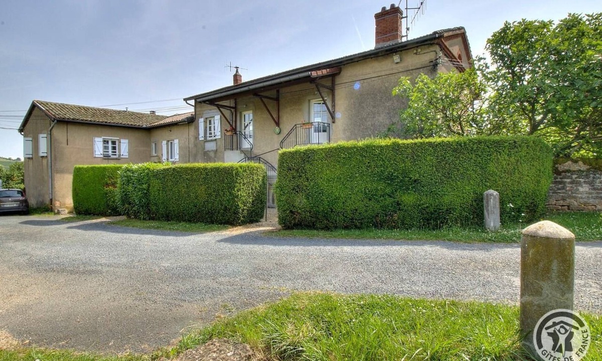 Saint-Julien House | St-Jean - SAINT-JULIEN