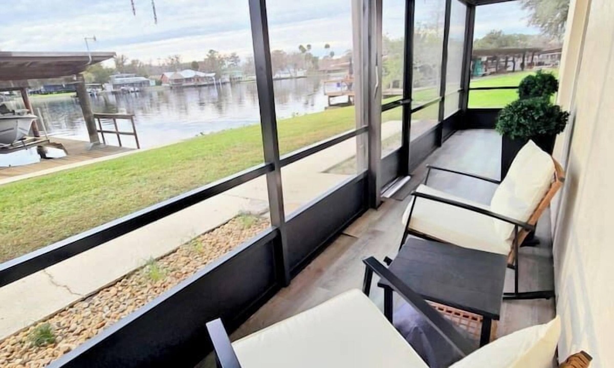 Astor Apartment | St. Johns Riverside Retreat