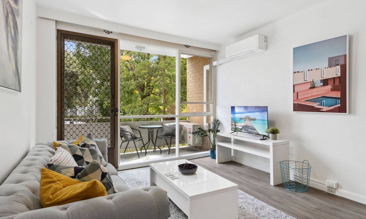 St Kilda Apartment | St Keildon