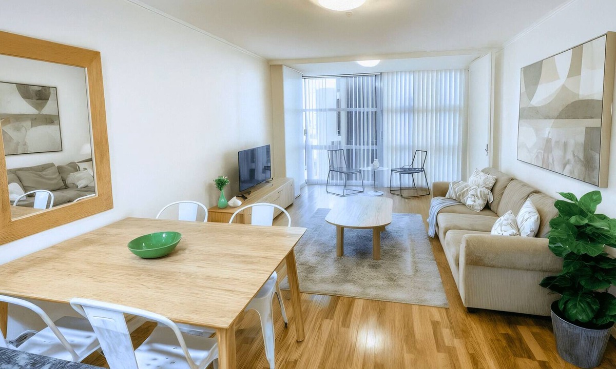 St. Leonards Apartment | St Leonards - ATCH9 - Atchison Street - Relaxed Central Apartment with Study, Gym Secure Parking