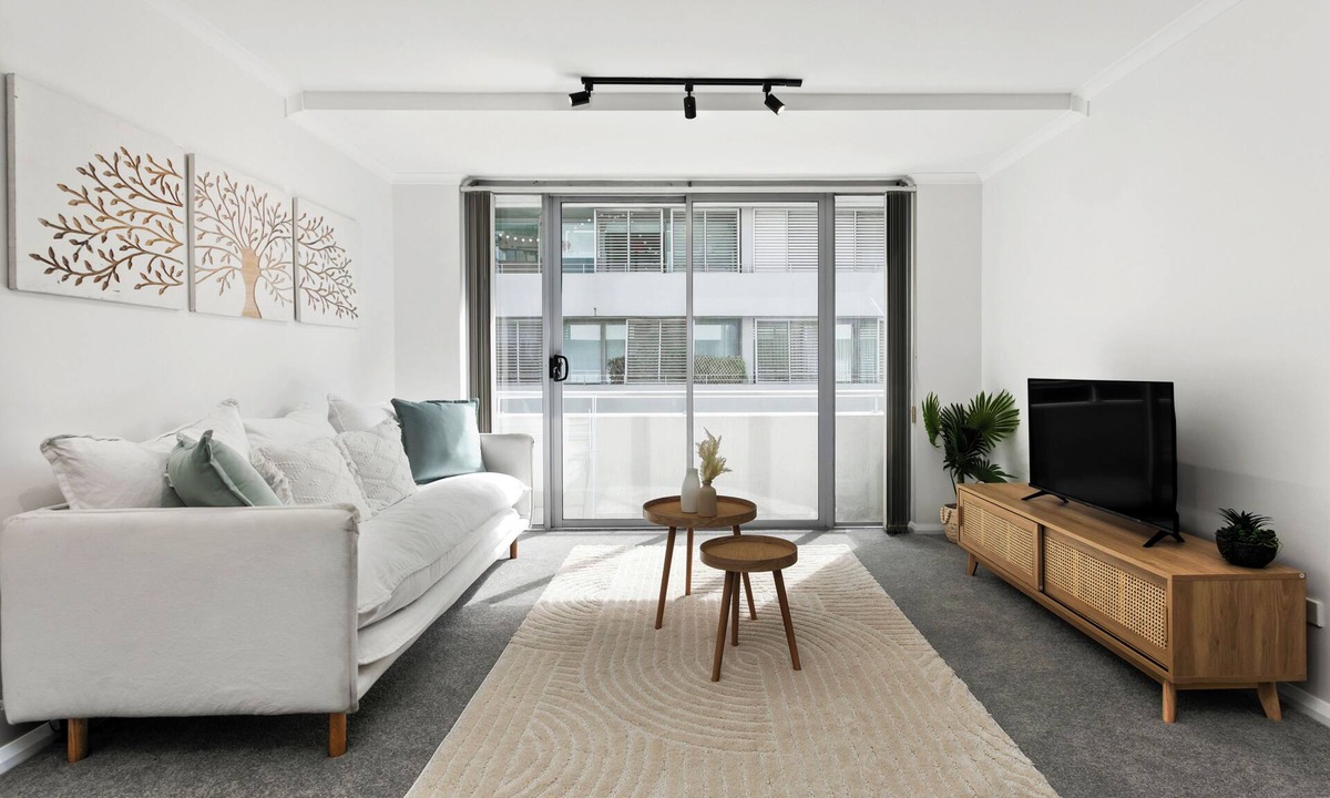 St. Leonards Apartment | St.Leonards Sophistication: Spacious Studio - LN405