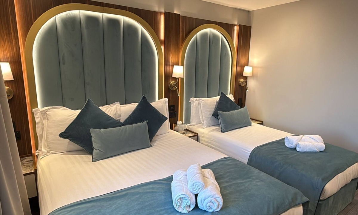 Earl's Court Hotel | St. Mark Hotel