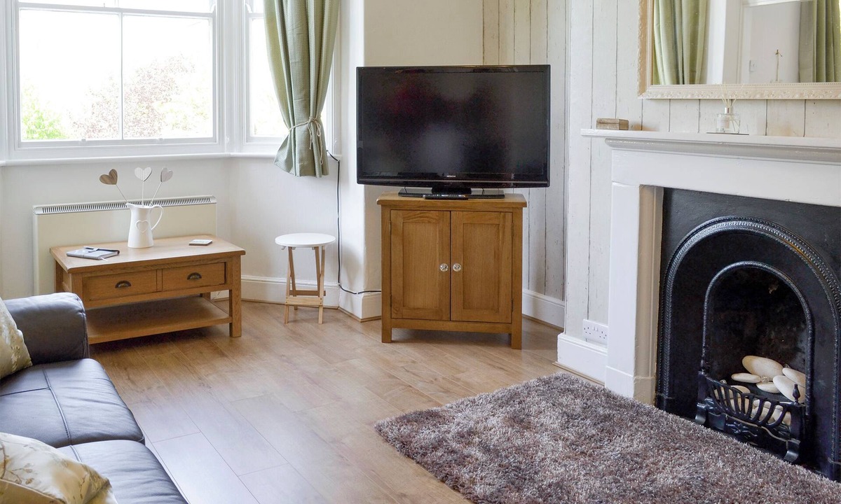 South Cliff Cottage | St Martins Square Apartment 2