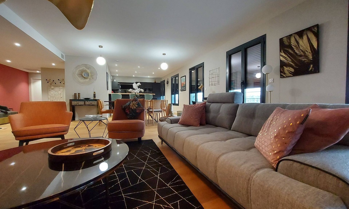 Montauban Apartment | St. Moritz Edward's Penthouse