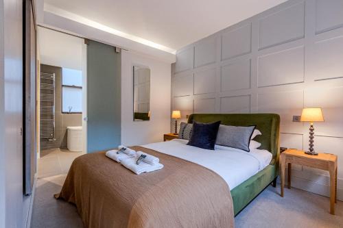 The City of London Apartment | St Paul's I Your Apartment