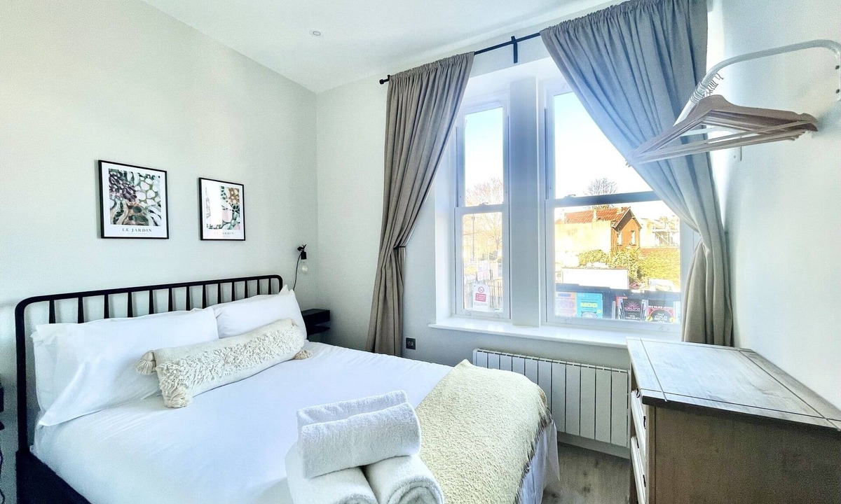 Saint Paul's Apartment | St Paul's Suites - Apartment 4