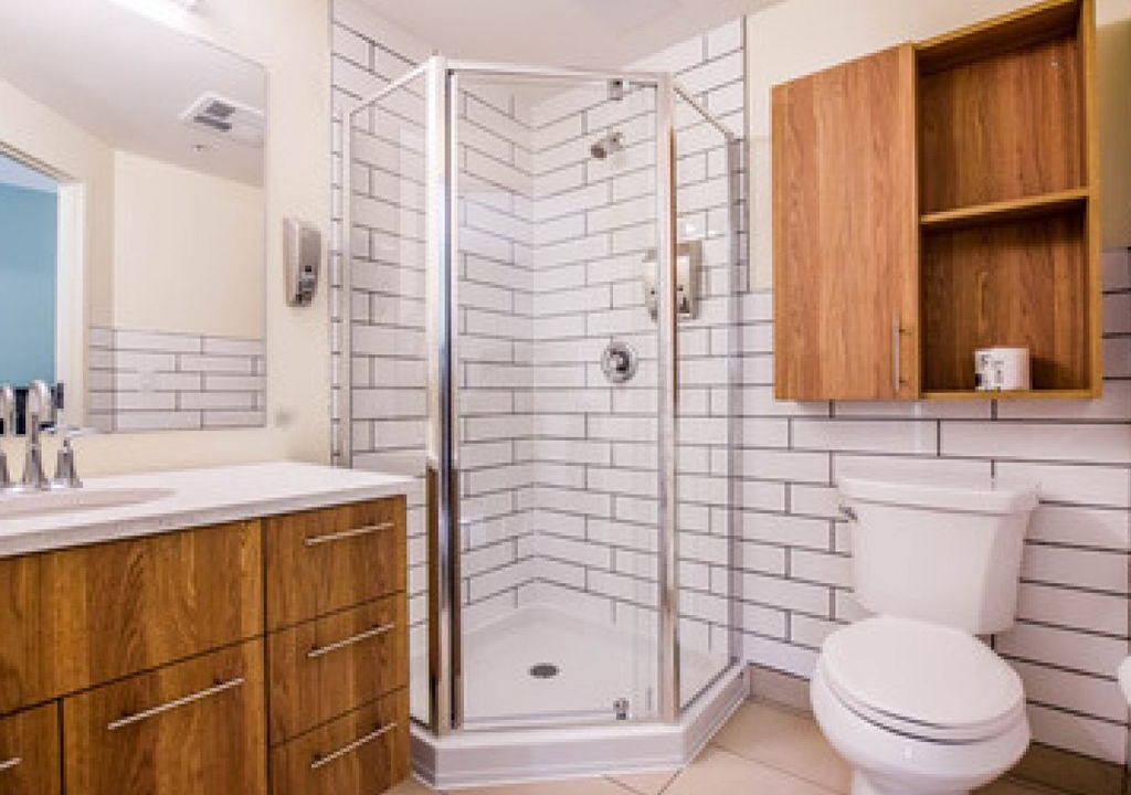 Waterloo Hotel | St. Paul's University College - Queen Room