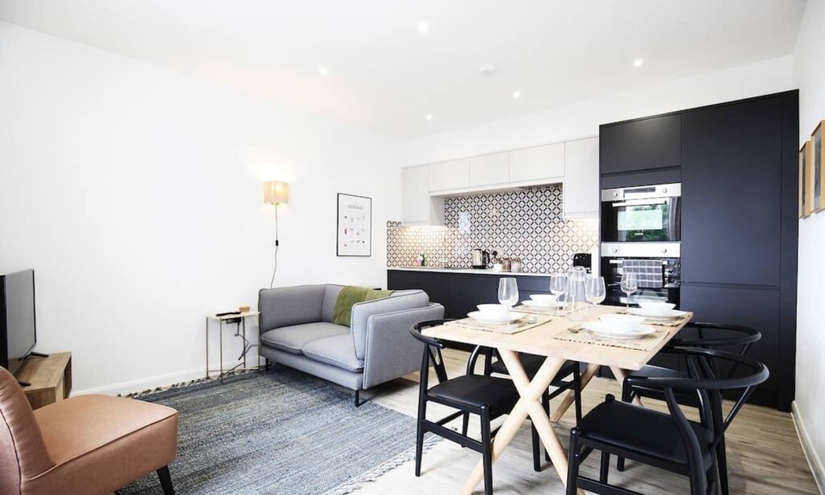 Saint Paul's Apartment | St Paul’s Suites - Apartment 3