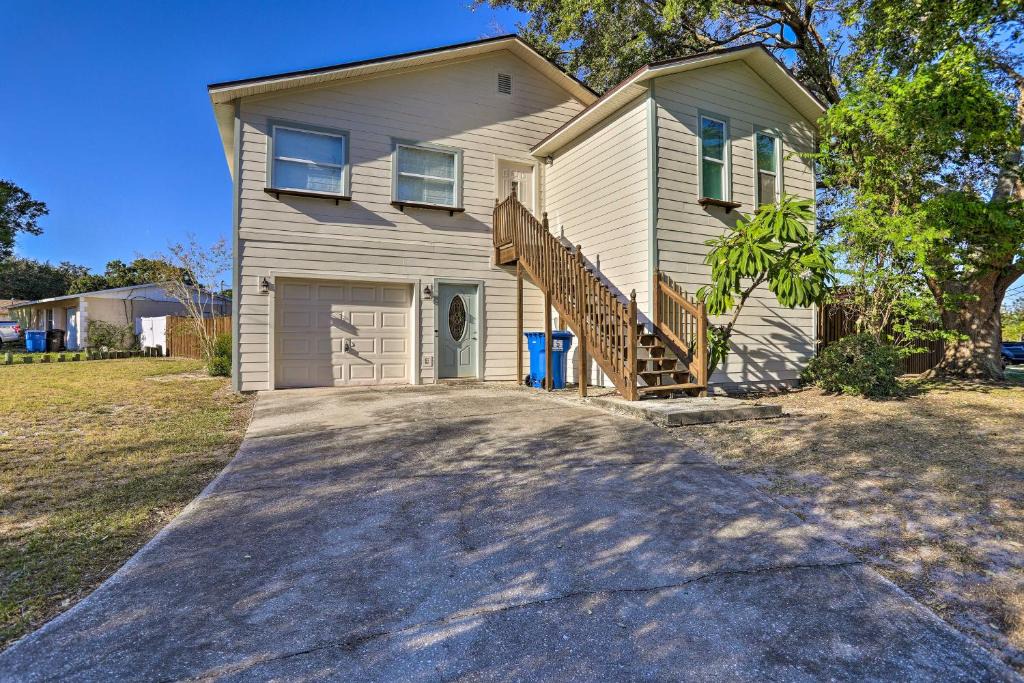 Coquina Key House | St Petersburg Hideaway w/Fire Pit & Grill!