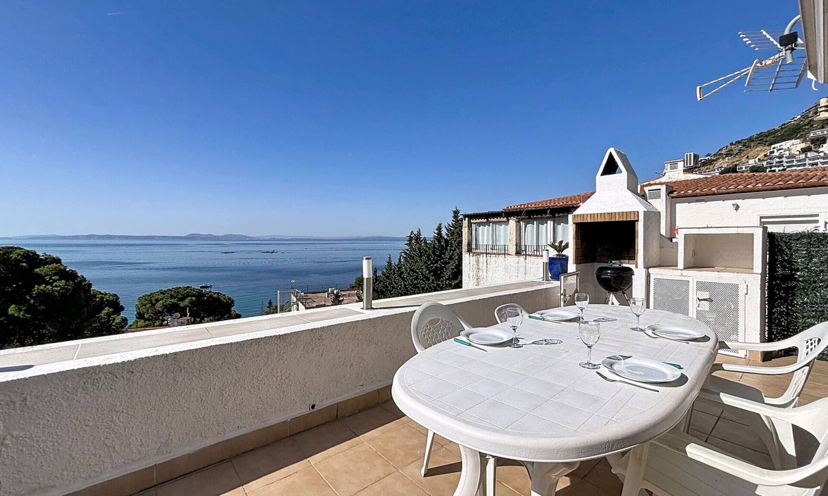 Almadraba-Canyelles Apartment | Sta Barbara, Piso vista mar, muy cerca playa