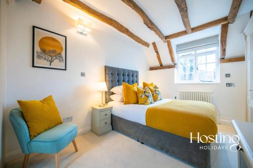 Marlow Apartment | Stable Annex Bisham - Vibrant 1 Bed With Parking