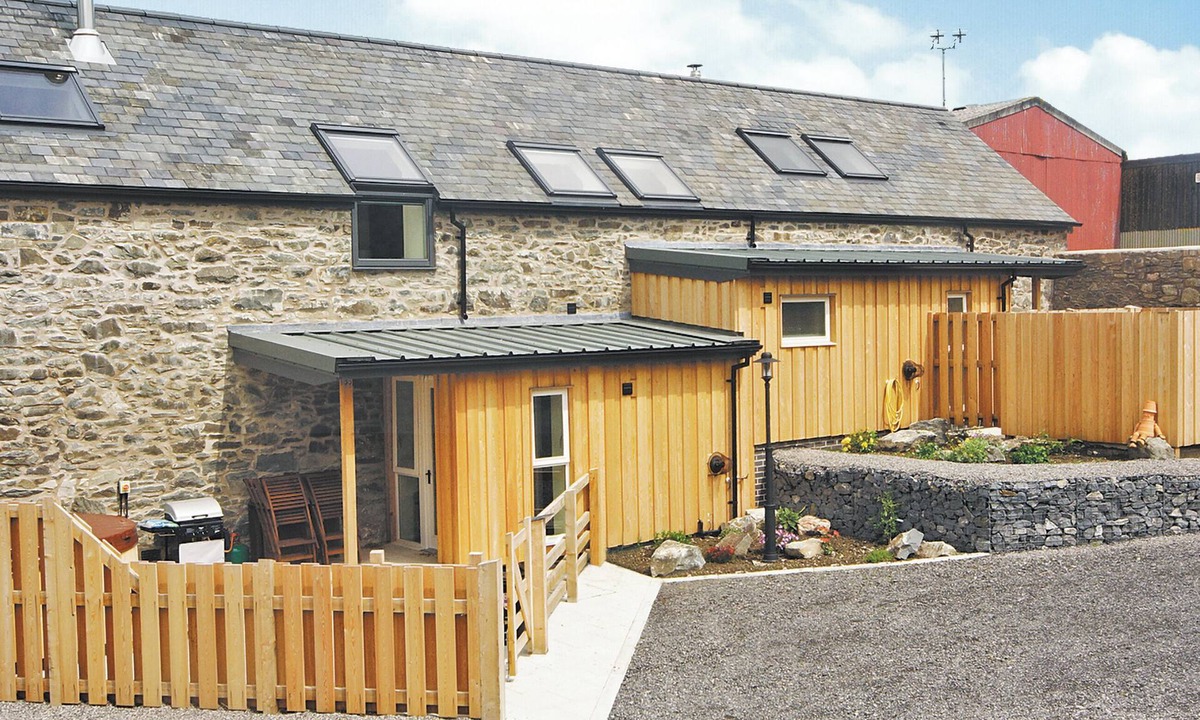 Llanfair Talhaiarn Cottage | Stable Barn - HW7591