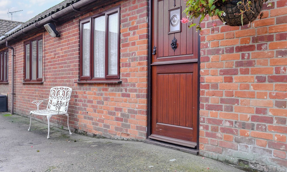 Foxley Cottage | Stable Cottage 1 - UKC3741