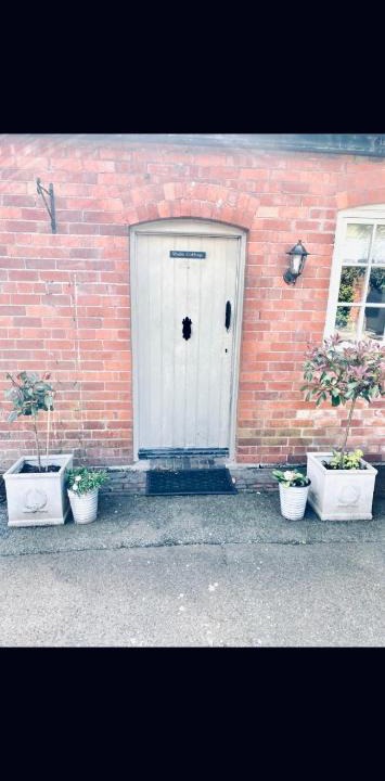 Cheswardine House | STABLE COTTAGE