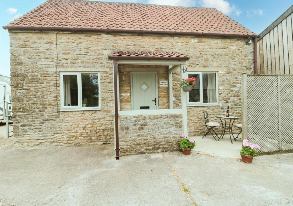 Frome House | Stable Cottage, Rode Farm