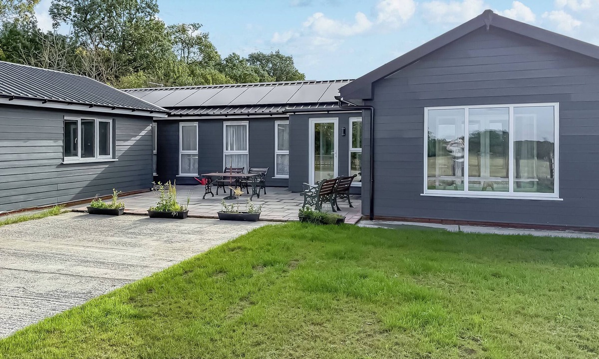 Beccles Cottage | Stable Cottage - UK45134