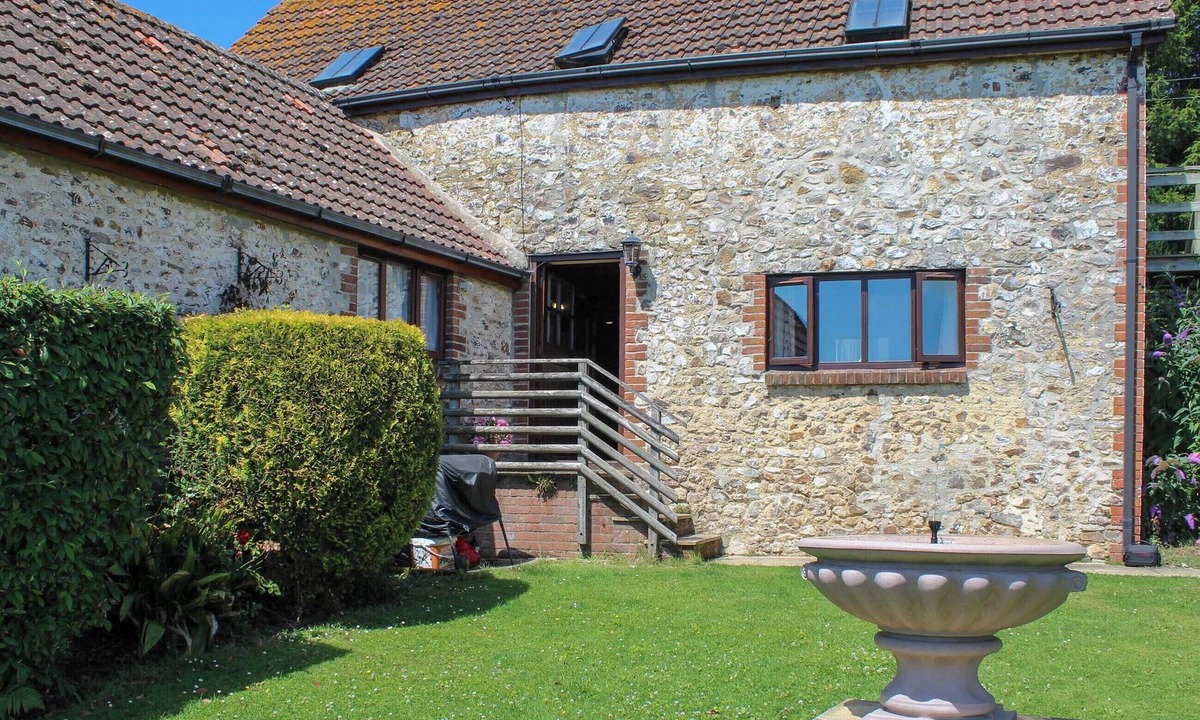 Colyton Cottage | STABLE COTTAGE - W40643