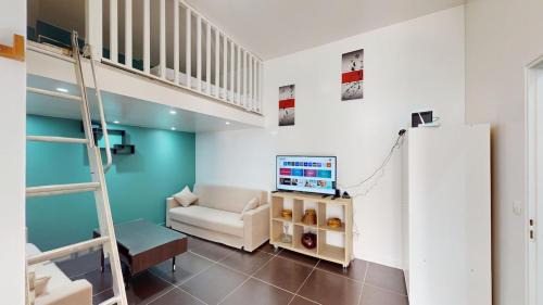 Stains Apartment | Stade de France Loft