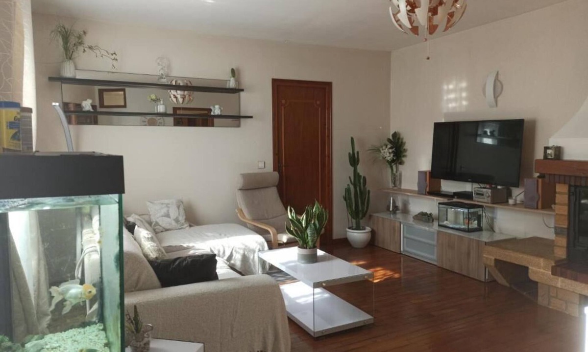 Saint-Denis House | Stade de France, Olympic swimming pool, Stade Arena. 130m house with free parking