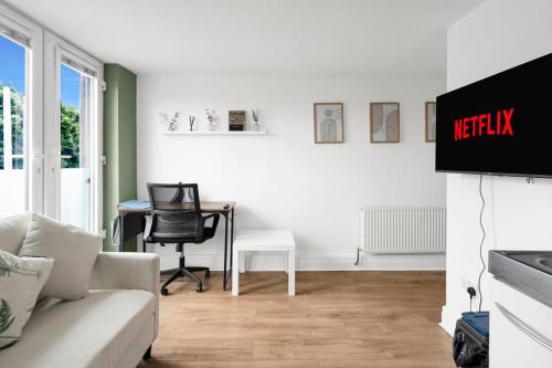 Leckwith Apartment | Stadium View - Cardiff Central - Fast Wifi