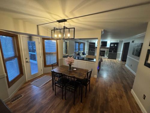 Weldon Spring Heights House | Stafford Court Escape by Stay Lage