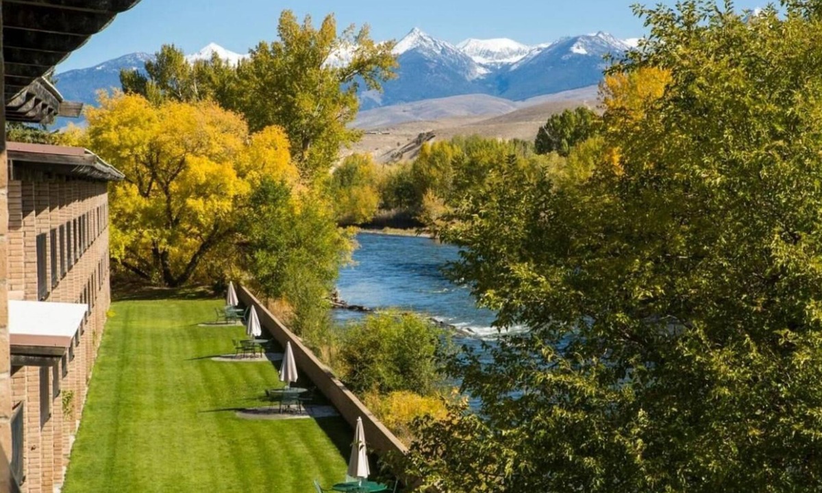 Salmon Hotel | Stagecoach Inn