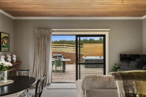 Taupo Apartment | Stagford Barn - with private Hot Tub