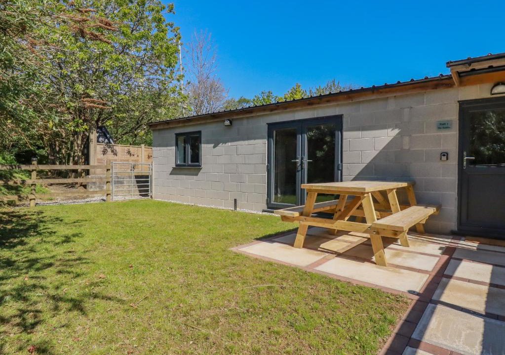 Grampound House | Stall 1- The Stables