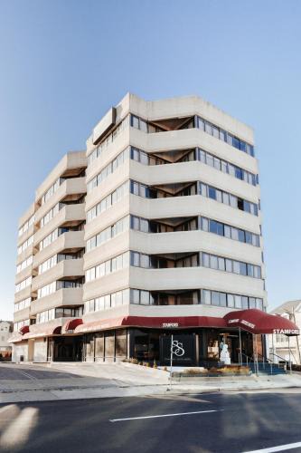 Downtown Hotel | Stamford Suites