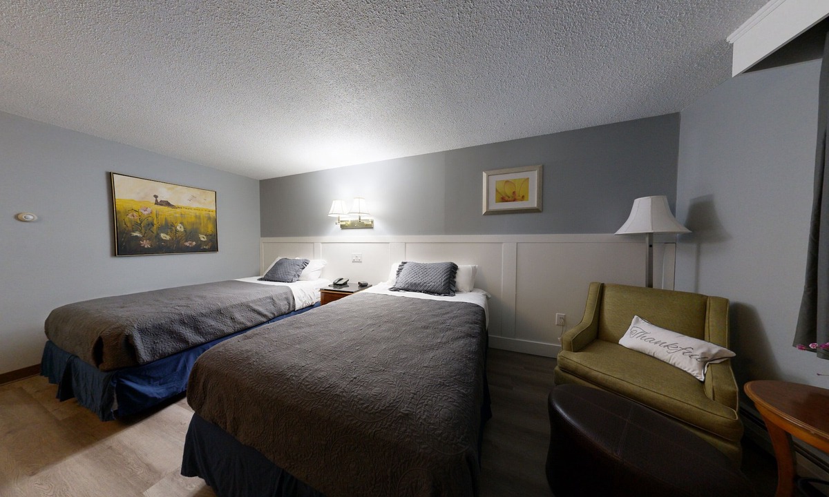 Presque Isle Hotel | Standard Double Room -2 Double Beds