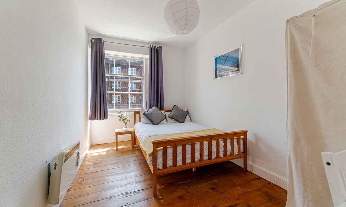 Clifton House | Standard Single Room with Shared Bathroom