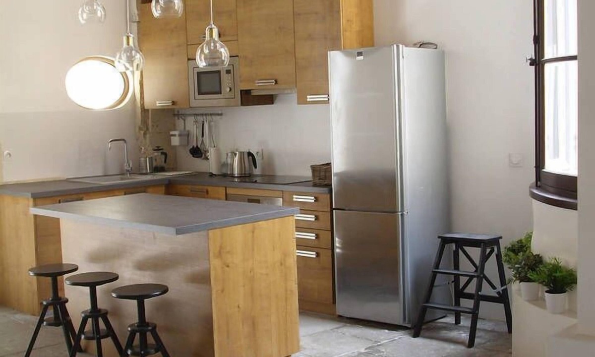Montpellier-Centre Apartment | STANDING APARTMENT, from the 18th Century, in the pedestrianized historic center