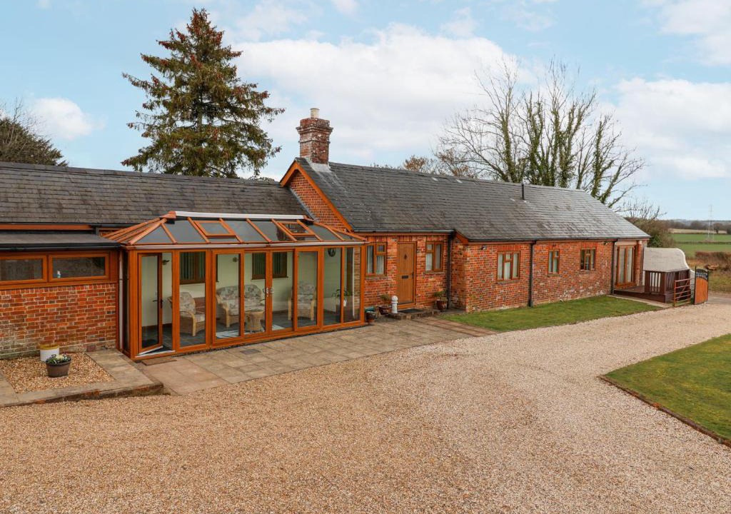 Damerham House | Stapleton Farm Bungalow