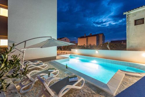 Novalja Apartment | Star 6 modern & centrally ap for 6