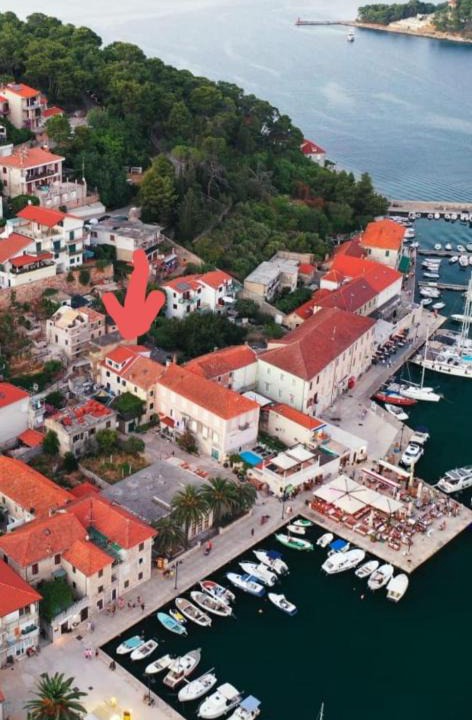 Island Hvar Apartment | Star of stone