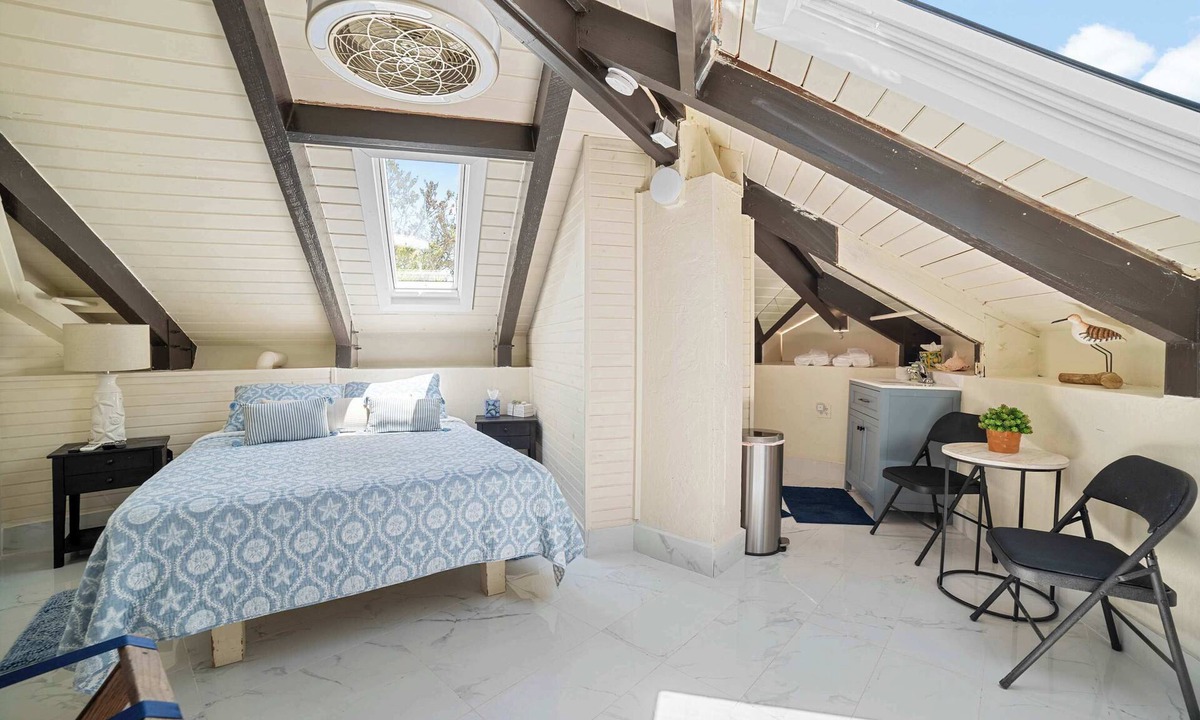 Long Beach Estates Apartment | Star Room Barnacle Resort