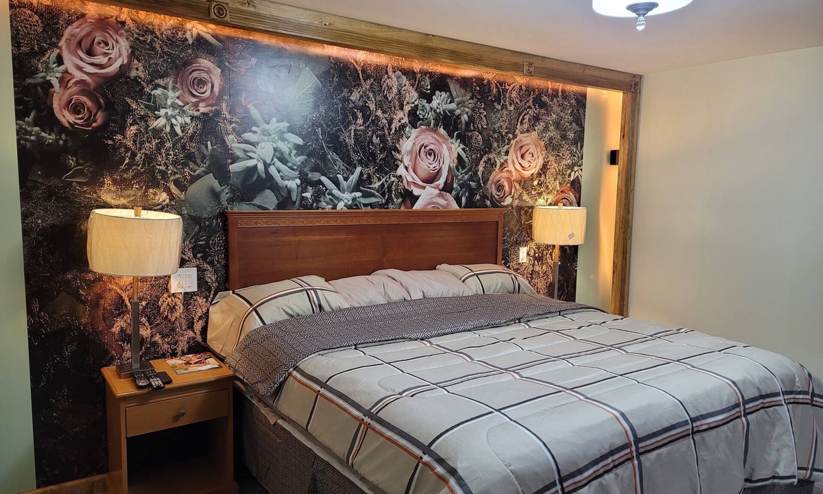 Duncannon Hotel | Stardust Motel