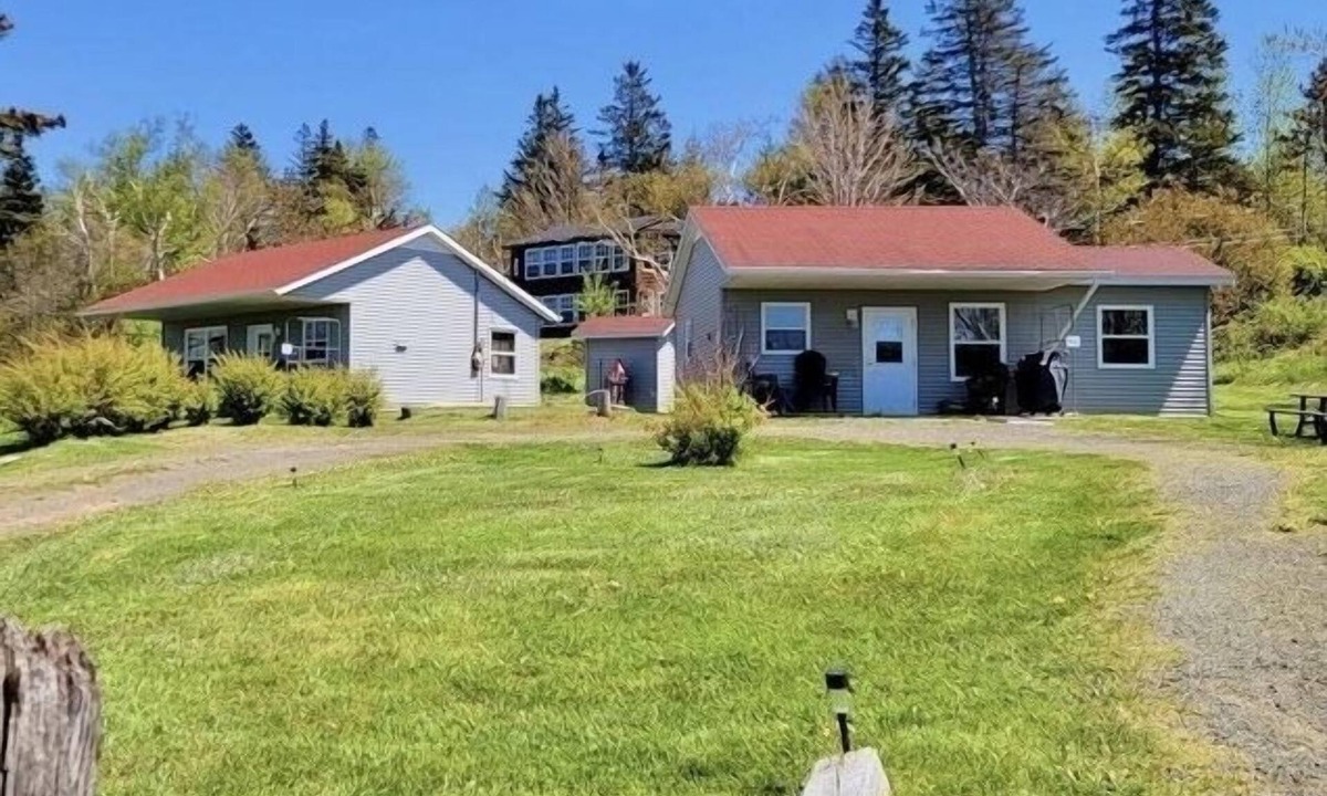 Port George Cottage | Stargazers Cove Cottages: OTTER COTTAGE