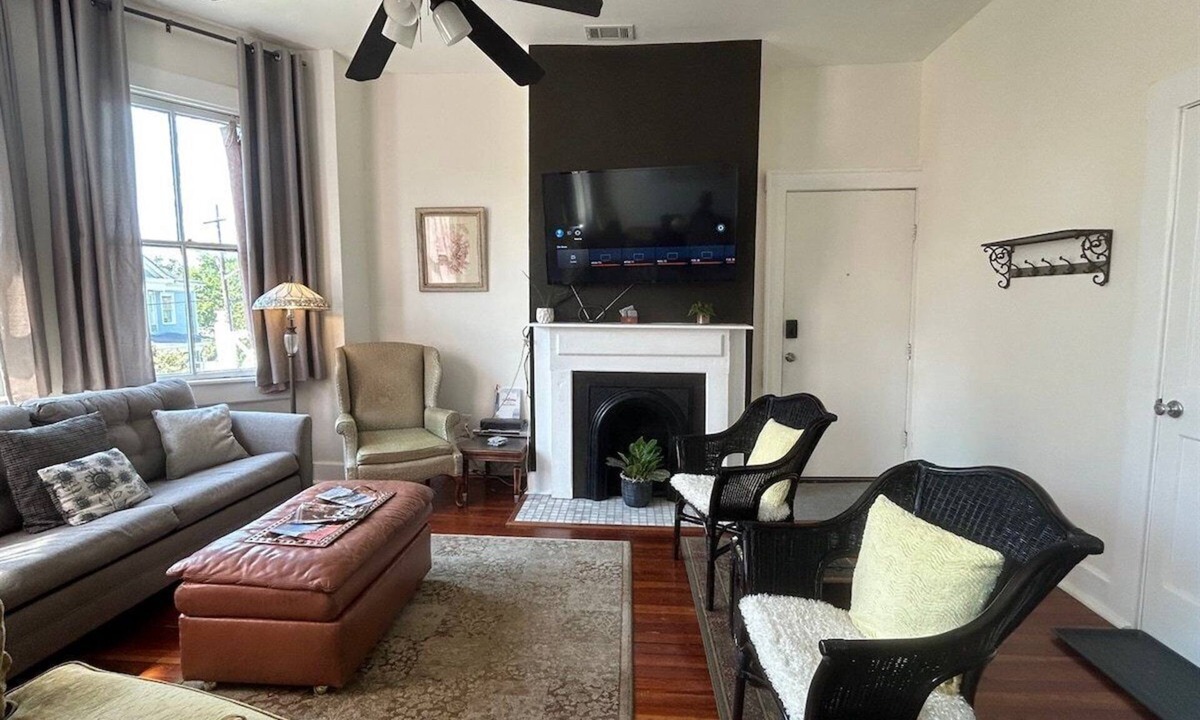 Thomas Square House | Starland District | Heart of Historic Savannah