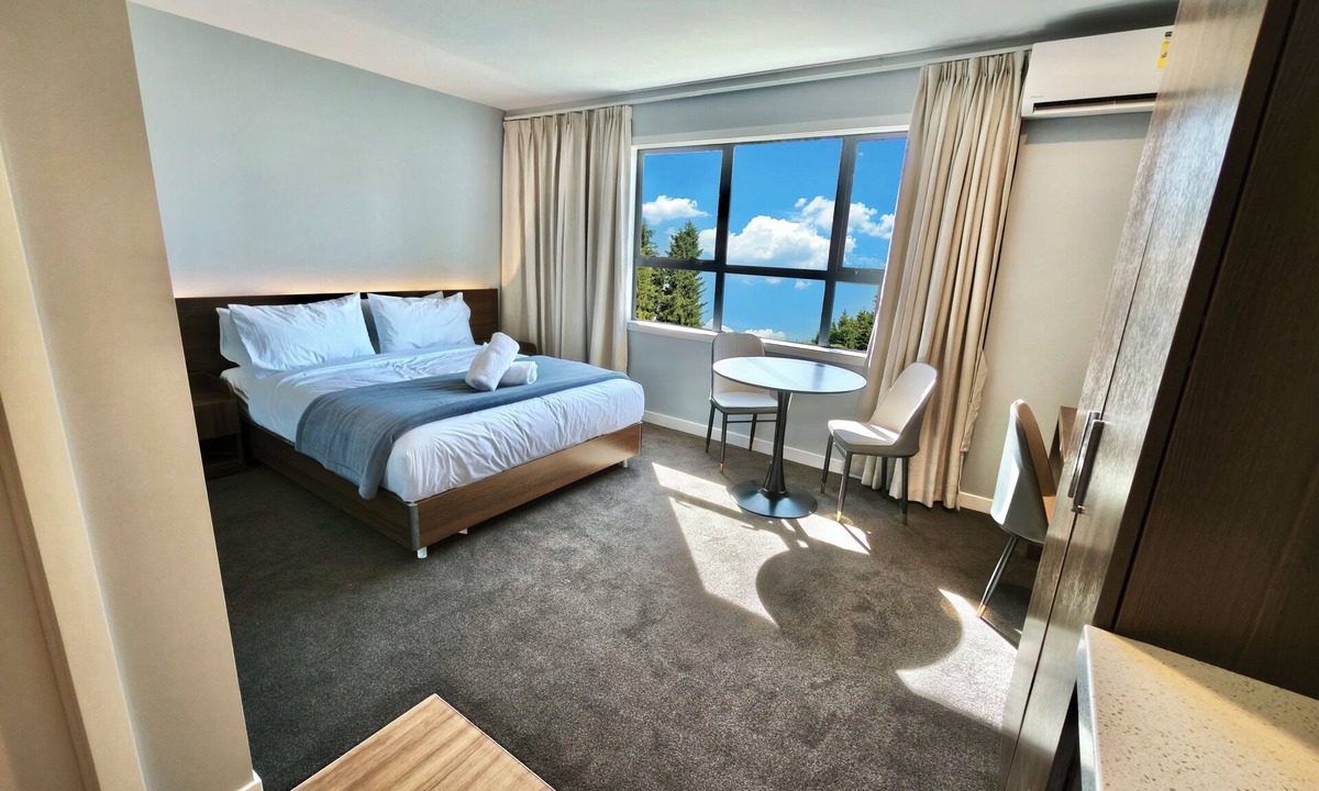 Mount Wellington Hotel | StarLand Stays