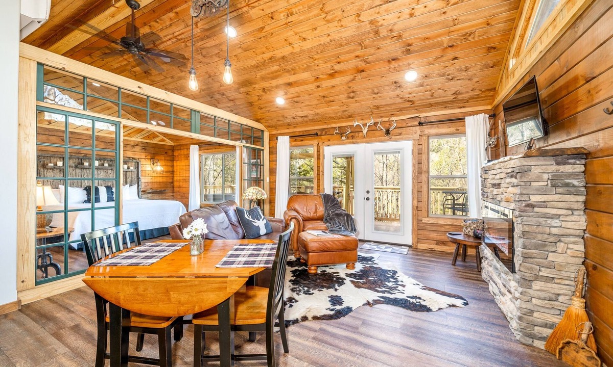 Mid America Hotel | Starlight Haven Hot Springs