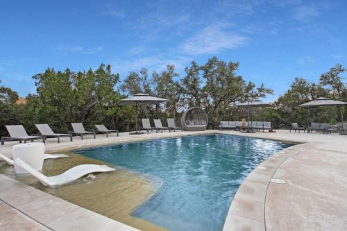 Canyon Lake Hotel | Starlight Horizon