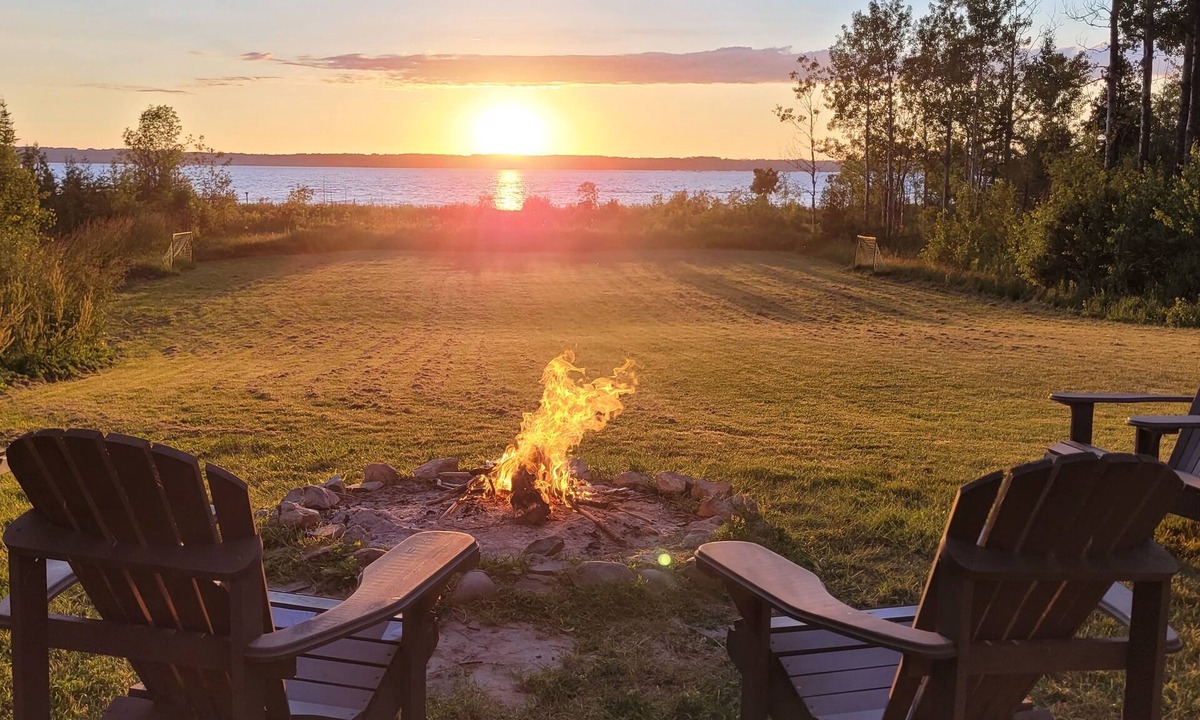 Owen Sound Cottage | Starlit : Private 5 Acres Lakefront Cottage - Georgian Bay